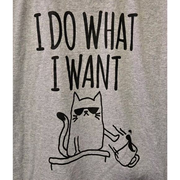 DOM Sassy Cat I Do What I Want Knocking Over Coffee Tshirt Medium - Picture 2 of 4